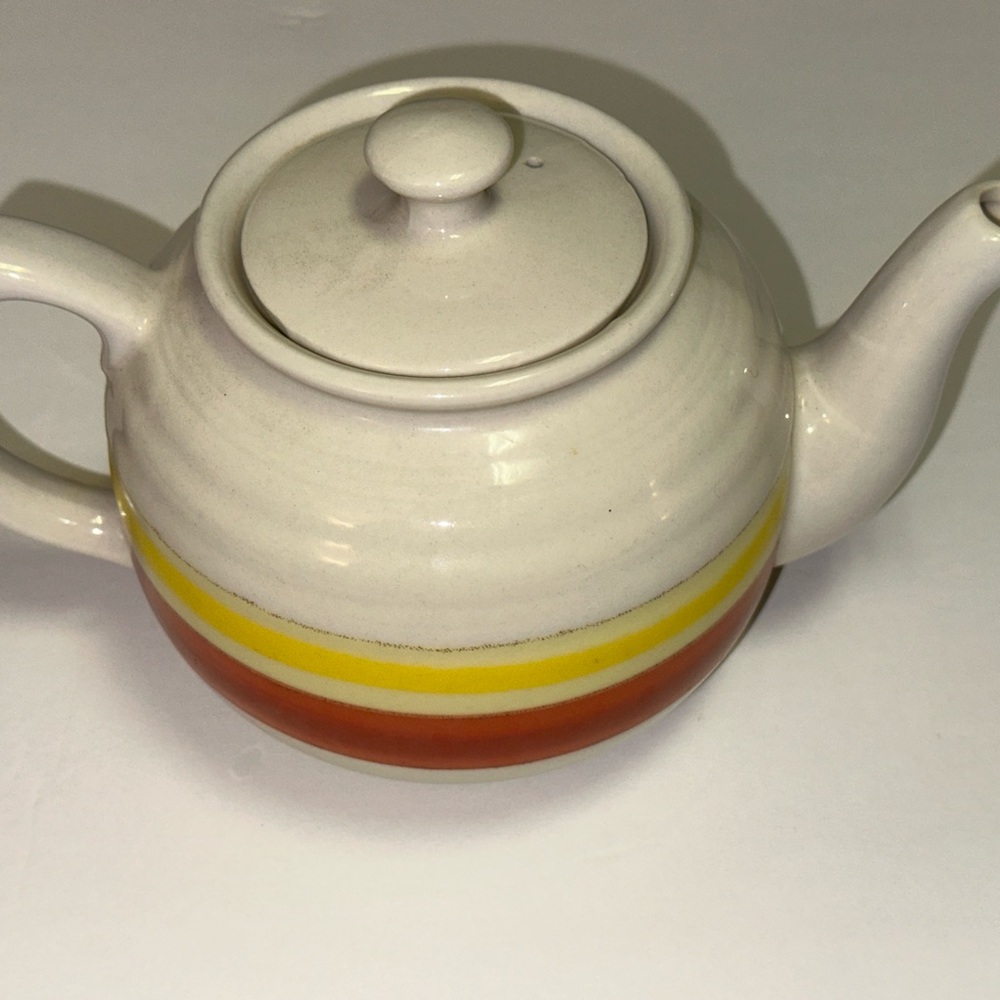 VINTAGE NORTHLAND STONEWARE EN GRAS JAPAN TEAPOT